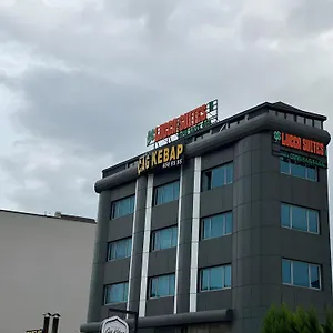 Lucca Отель